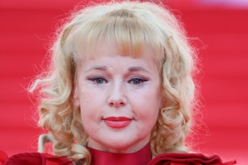 58-летняя Елена Кондулайнен перестаралась с омоложением