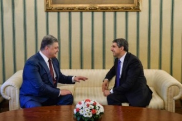 Украина и Болгария планируют ввести бесплатные многократные визы (ФОТО)