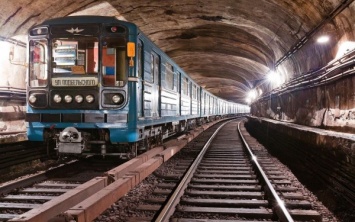 В Москве после гибели мужчины на рельсах восстановлена работа метро