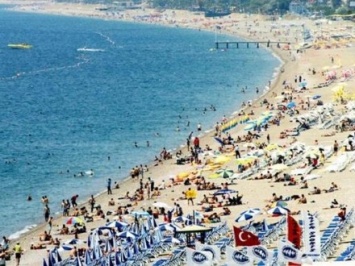 Турция увеличила срок безвизового пребывания для граждан Украины