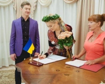 Горбачева в платье-вышиванке вышла за Никитина (ФОТО)
