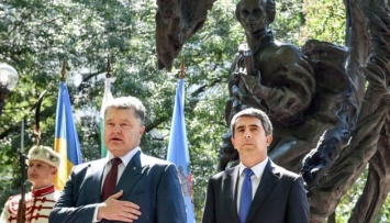 Порошенко в Софии открыл памятник Шевченко