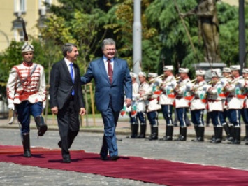 Порошенко договорился с президентом Болгарии Плевнелиевым о военно-техническом сотрудничестве и совместных инфраструктурных проектах