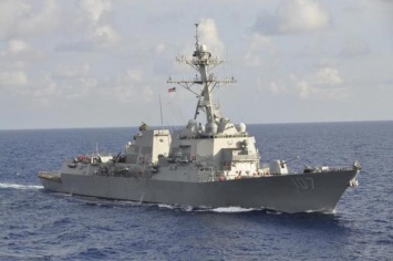 США обвиняют российский военный корабль в подаче ложного сигнала