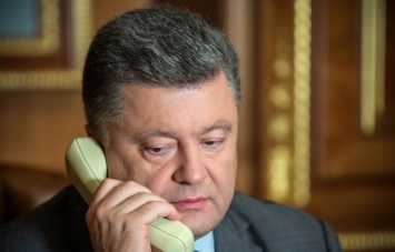 Порошенко признался, что дважды говорил с Путиным в июне