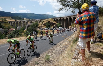 Свыше 3 тысяч велосипедов проверят на наличие моторов во время "Тур де Франс"