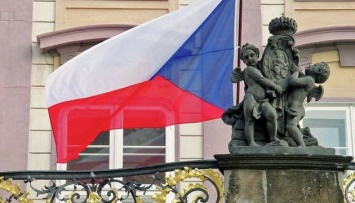 Правительство Чехии отвергло идеи Земана про оба референдума