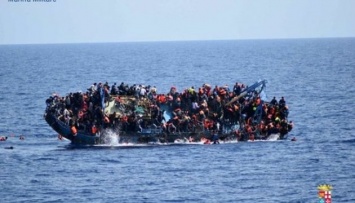 В Средиземном море погибли почти 3 тысячи мигрантов