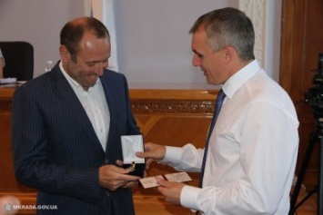 Почетным знаком «За заслуги перед городом Николаев» награжден депутат Владимир Крыленко