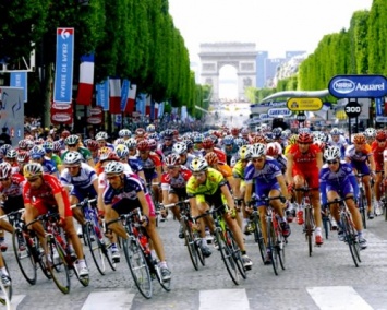 В Нормандии начинается велогонка "Тур де Франс"