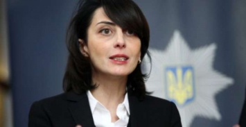 Из-за событий в Печерском суде глава Нацполиции срочно отправилась в Киев