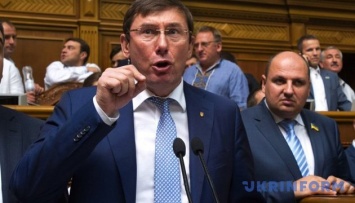 Генпрокурор предлагает добробатам разблокировать Печерский суд
