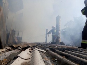 Пожар уничтожил 700 кг кормов в сарае в Хмельницкой области