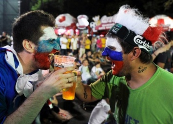 Губернатор Краснодарского края предложил запретить продажу алкогольных напитков в радиусе 500 метров от социальных и спортивных объектов