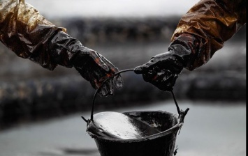 Рынок нефти движется к балансу, - Саудовская Аравия