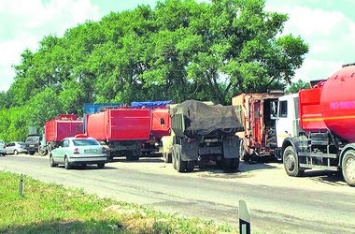 Отходы со Львова продолжают вывозить на свалки рядом со столицей