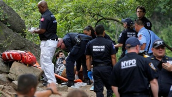 От взрыва в Центральном парке Нью-Йорка пострадал студент