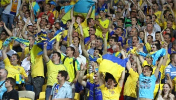 Украинские футбольные фанаты, причастные к беспорядкам, станут невыездными