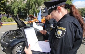 Деканоидзе снова жалуется: нет денег обновить полицейские базы данных