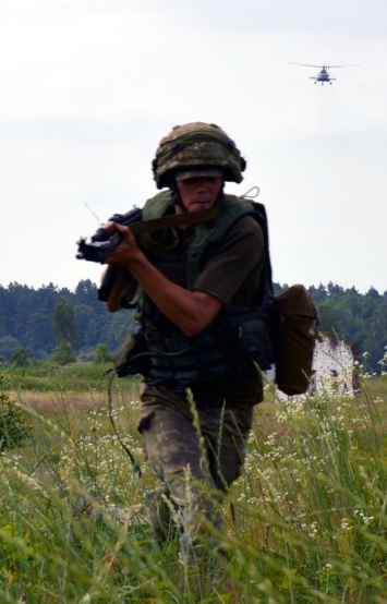 Украинские десантники тренировались атаковать укрепрайон с земли и воздуха