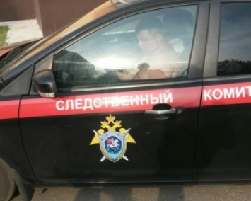 В трусах на служебном авто: как в России чиновники работают в жару (ФОТО)