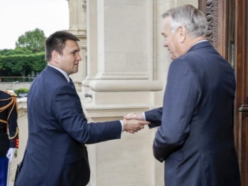 П.Климкин и глава МИД Франции обсудили реализацию минских соглашений