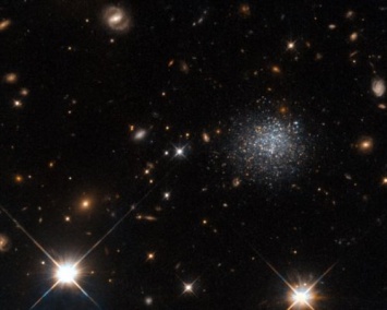 Телескоп Хаббл сделал снимки галактики, не создающей звезд