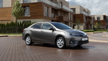 Озвучены цены новой Toyota Corolla