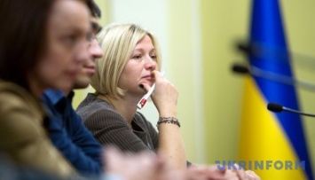 Геращенко рассказала, что в понедельник обсуждали в Минске