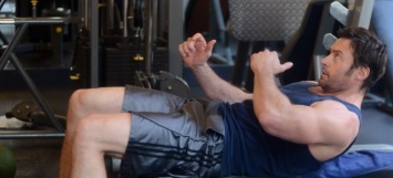 Актер Хью Джекман похвастался отличной физической формой в Инстаграм