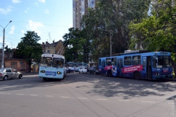 Выход новых троллейбусов на одесские улицы откладывается: старые тем временем ломаются