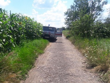В Черниговской области мужчина угнал "скорую помощь", чтобы убежать от полиции