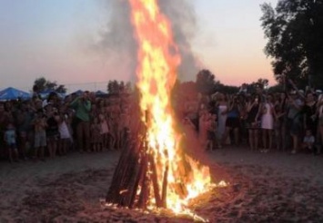 Жителям Днепропетровщины напоминают, как правильно разжечь купальский костер