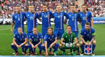 Тысячи исландце боевым кличем поприветствовали сборную страны по футболу