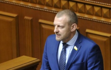 Онищенко "крышевала" одна из парламентских фракций, - Тетерук