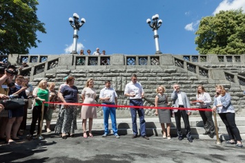 Реконструкцию территории Национального музея истории Украины завершат к концу сентября