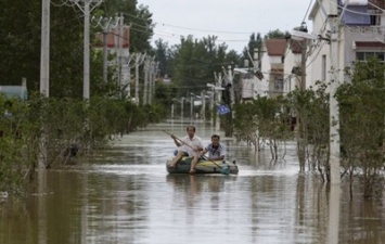 Число жертв наводнения в Китае превысило 100 человек