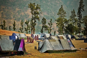 Жизнь первобытного кочевого племени в Непале, которое скоро может исчезнуть