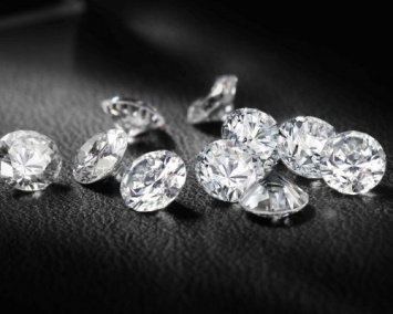 Ученые из Новосибирска научились создавать алмазы