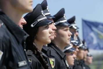 Ряды патрульной полиции Запорожья покинули 15 человек