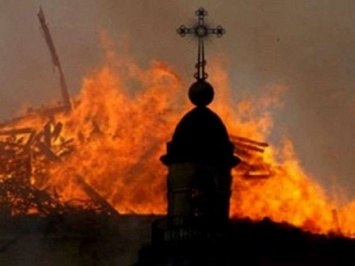 Украинская греко-католическая церковь горела в Ивано-Франковской области