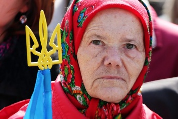Западные советники в правительстве Украины: Пенсионеров - ликвидировать. Прибыли не приносят