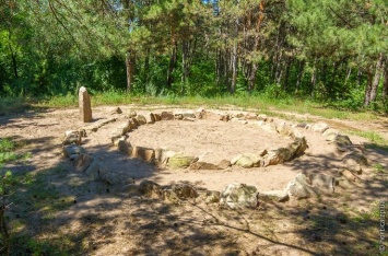 В Запорожье прошла реконструкция древнего святилища (ФОТО)