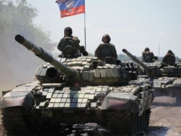 Из России в Иловайск прибыли танки и беспилотники