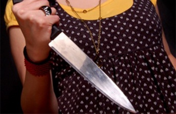 Запорожанка случайно пырнула мужем ножом