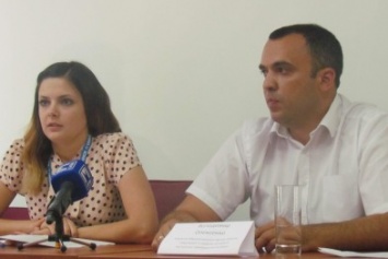 Правозащитники в Мариуполе рассказали о проблемах переселенцев (ФОТО)