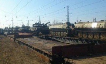 В Иловайск для оккупантов из РФ прибыла партия танков