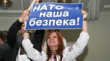 Украинские социологи уверяют, что половина Донбасса уже за вступление в НАТО