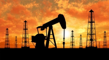 Цена на нефть растет на фоне снижения запасов в США