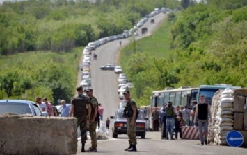 На Донбассе на пункте пропуска умер мужчина